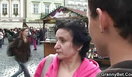 В рот йому раніше дівчина і на північ зрілі дами в порно ...